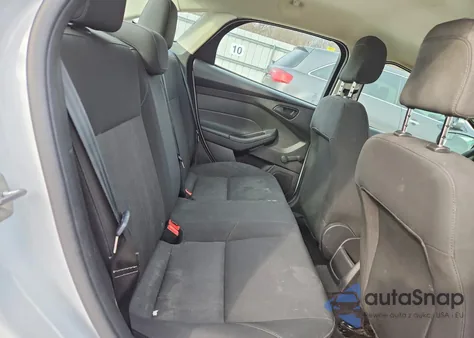 2017 Ford Focus S z USA, uszkodzony, nr VIN 1FADP3E21HL337561